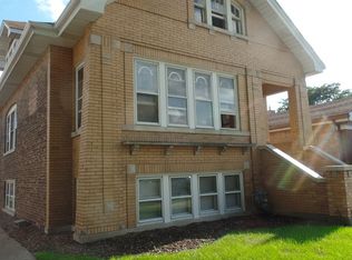 6934 26th St, Berwyn, IL 60402