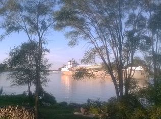 7880 Melbourne Rd, Saginaw, MI 48604