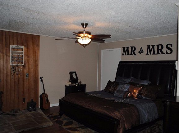 5th image of 54 Robinhood Ln