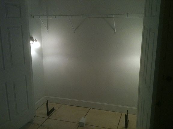 5th image of 1030 Shelby St APT B