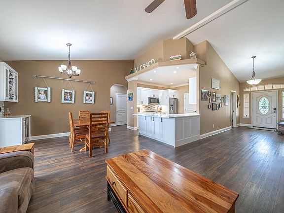 3rd image of 1549 Brinn Dr
