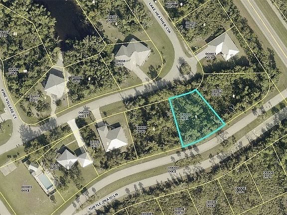 3rd image of 4416 Lake Heather Cir