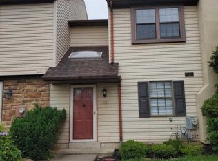 985 Princeton Pl, Warminster, PA 18974