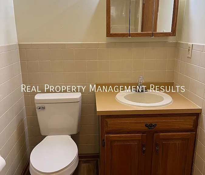 887 Claymark Way #302 — Photo 9