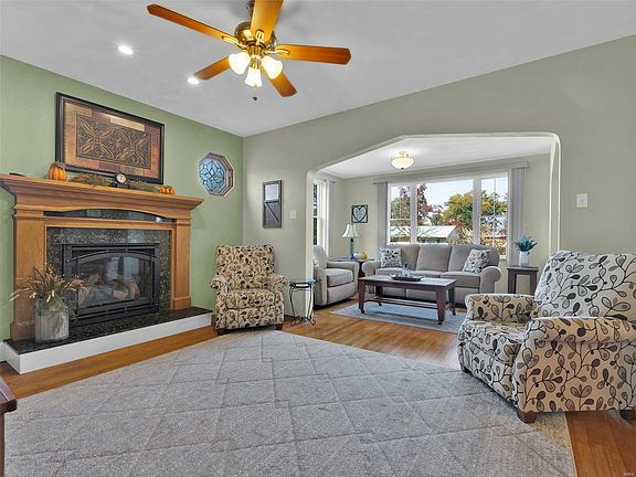 5th image of 11394 Revere Ln