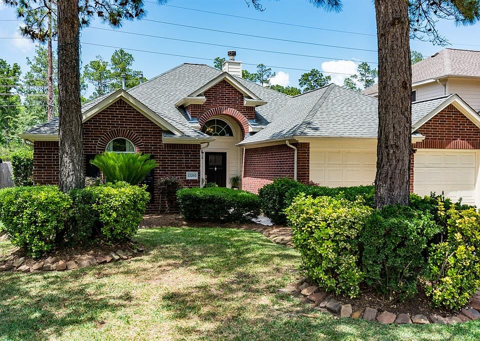 1st image of 13203 Yaupon Holly Ln