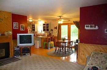 3rd image of 1375 Wood Hill Ct