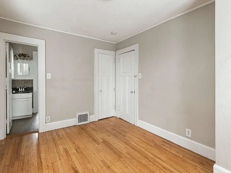 3014 Woodland Ave — Photo 17