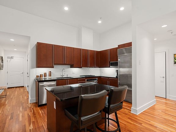 2nd image of 2430 Beacon St Unit 105