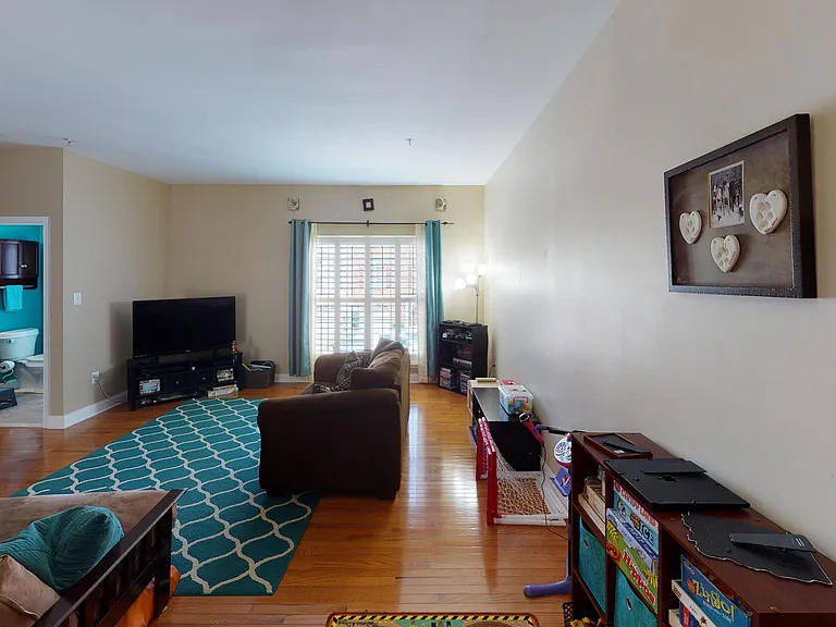 719 Summertime Dr — Photo 25