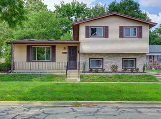 2347 S 17th Ave, Broadview, IL 60155