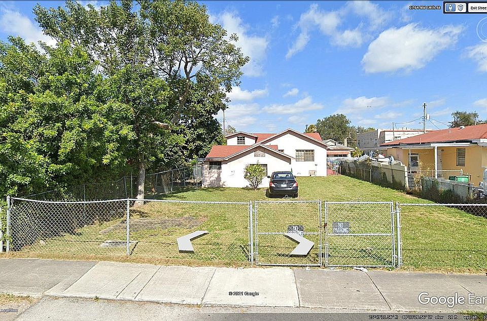 1st image of 1762 NW 18th Ter