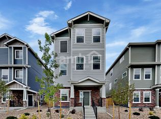 26147 E Calhoun Cir, Aurora, CO 80016