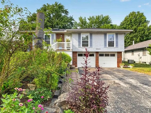 9304 E 27th St S, Independence, MO 64052