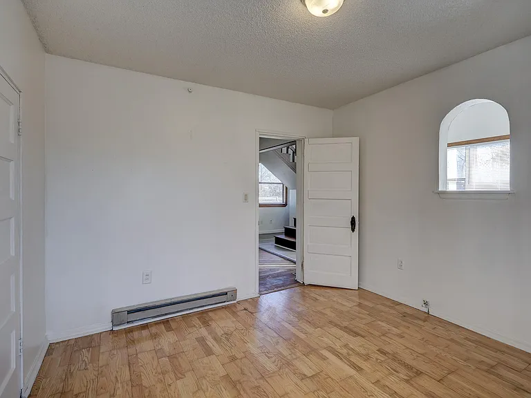 3801 Cresswell Ave — Photo 16