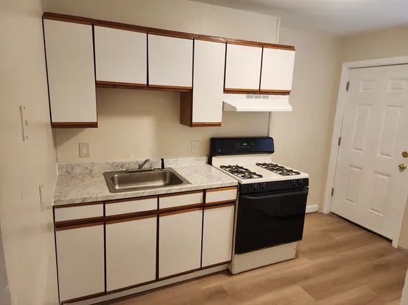 7 Wollaston Ter #2, Dorchester Center, MA 02124