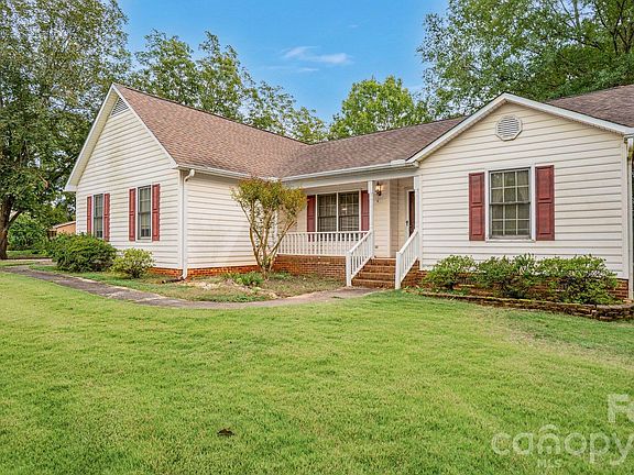 3rd image of 6009 Mooresville Rd