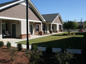 Country Club Cottages