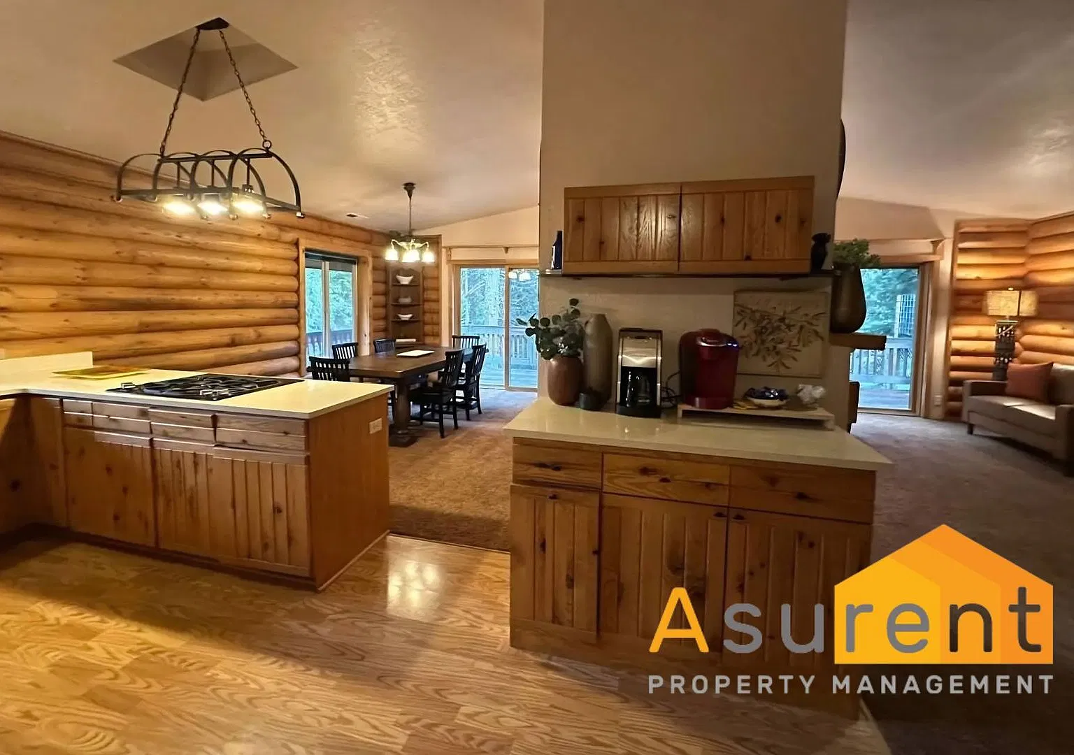 Amazing Fully Furnished Mount Ashland Home For Rent in December — Photo 4