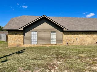 2104 Lee St #B, Longview, TX 75604