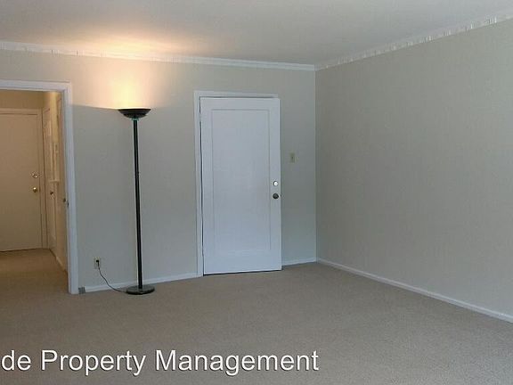 3rd image of 244 Hermann St APT 1