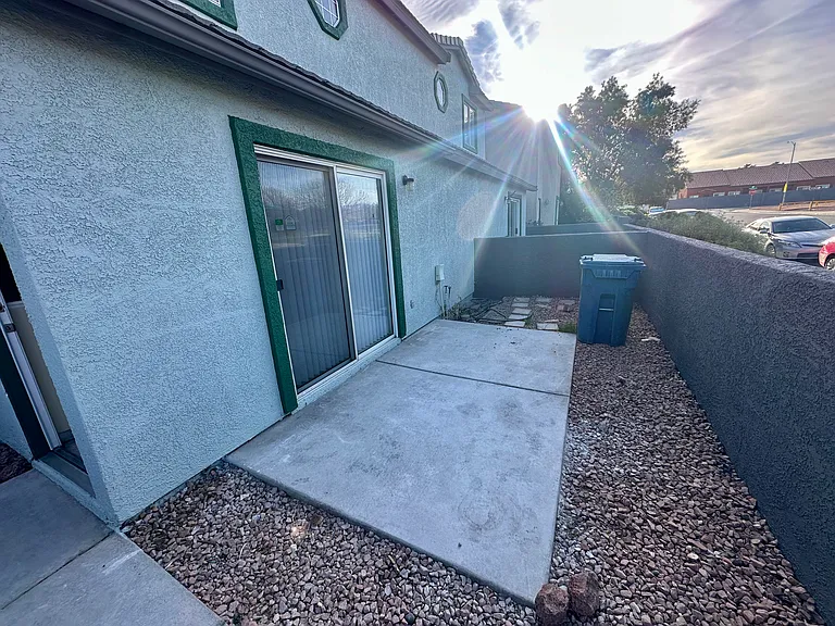 5738 Wind Dancer Dr — Photo 15