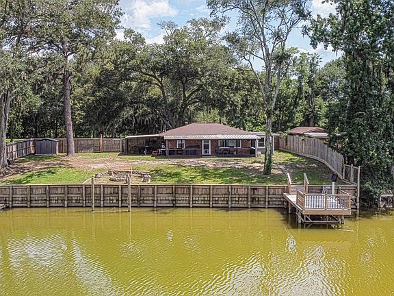 2nd image of 792 E Taylor Lake Cir