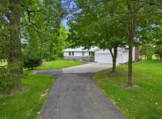 8531 Liberty Rd N, Powell, OH 43065