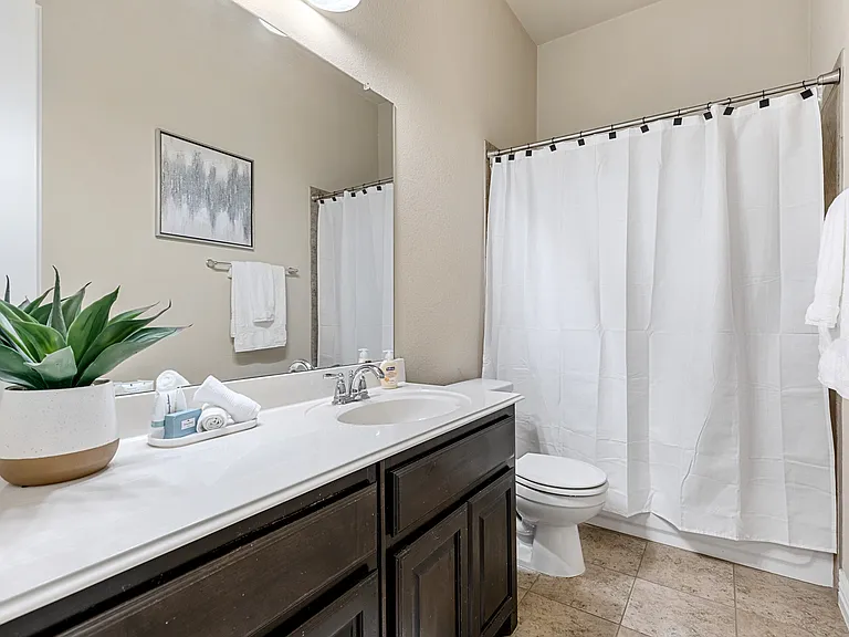 1100 Newchester Dr — Photo 12