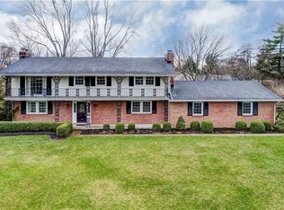 1942 Indian Head Rd, Dayton, OH 45459