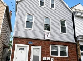 528 Kennedy Blvd #1, Bayonne, NJ 07002