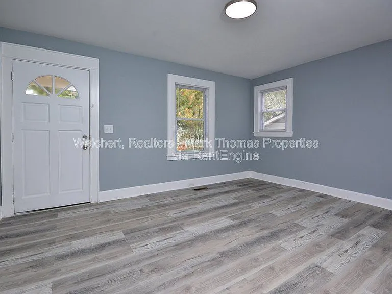 216 N Guthrie Ave — Photo 8