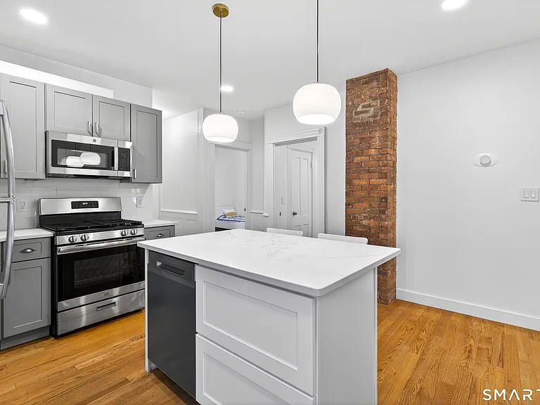 52 Edwards St #1 — Photo 3