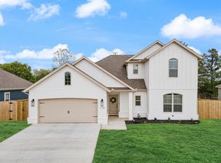 108 Dobson St, Pea Ridge, AR 72751