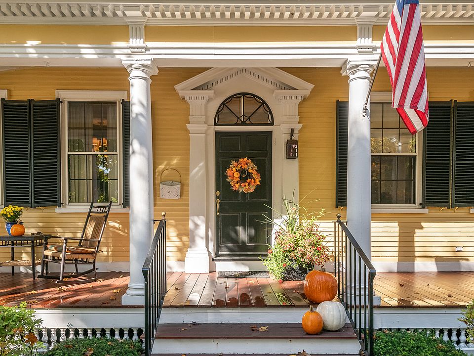 22 Summer Street, Kennebunk, ME 04043 Zillow