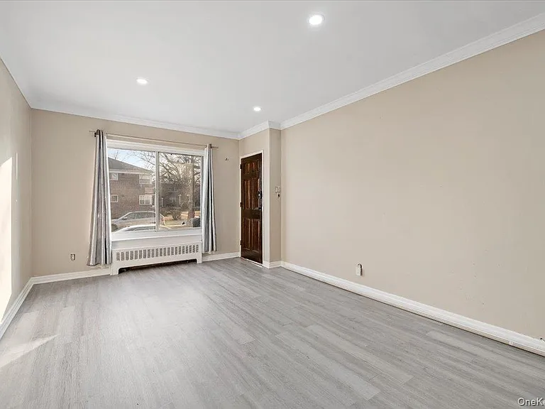 87-37 Marengo St #1 — Photo 3
