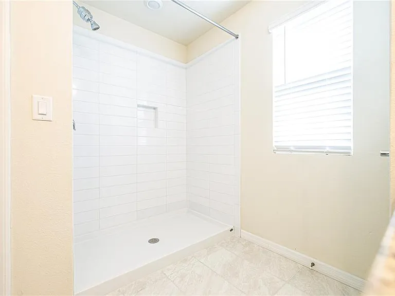 4609 Sparkling Shell Ave — Photo 60