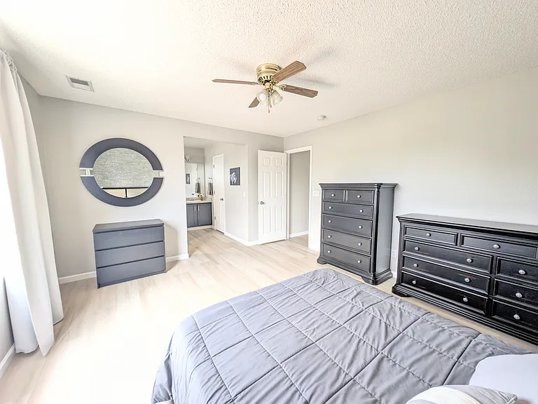 10439 Tracewood Ct — Photo 15