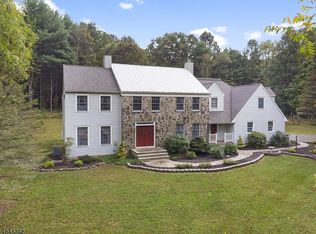 105 Old Turnpike Rd, Port Murray, NJ 07865