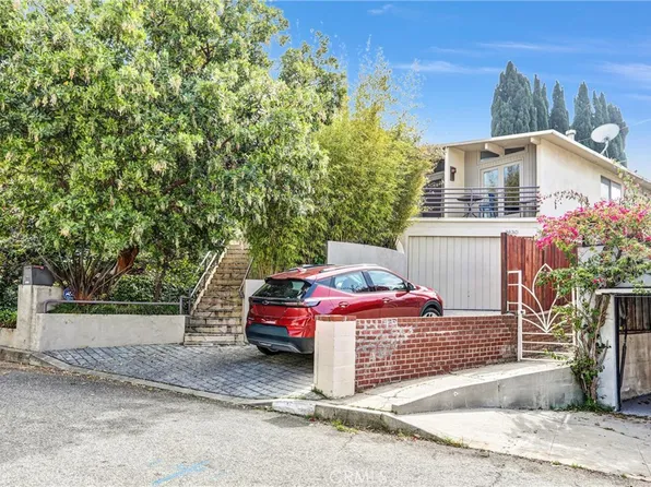 3830 Buena Park Dr, Studio City, CA 91604