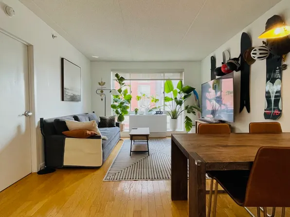 555 West 23rd Street image 1 of 10