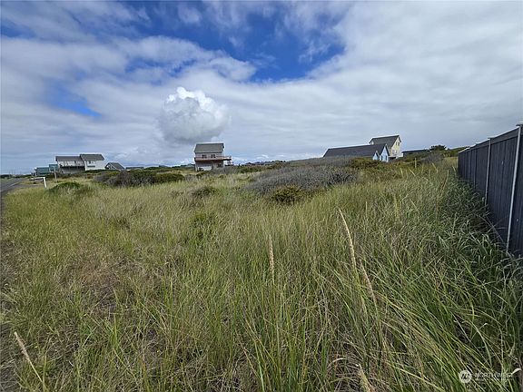 4th image of 1300 Ocean Shores Boulevard SW