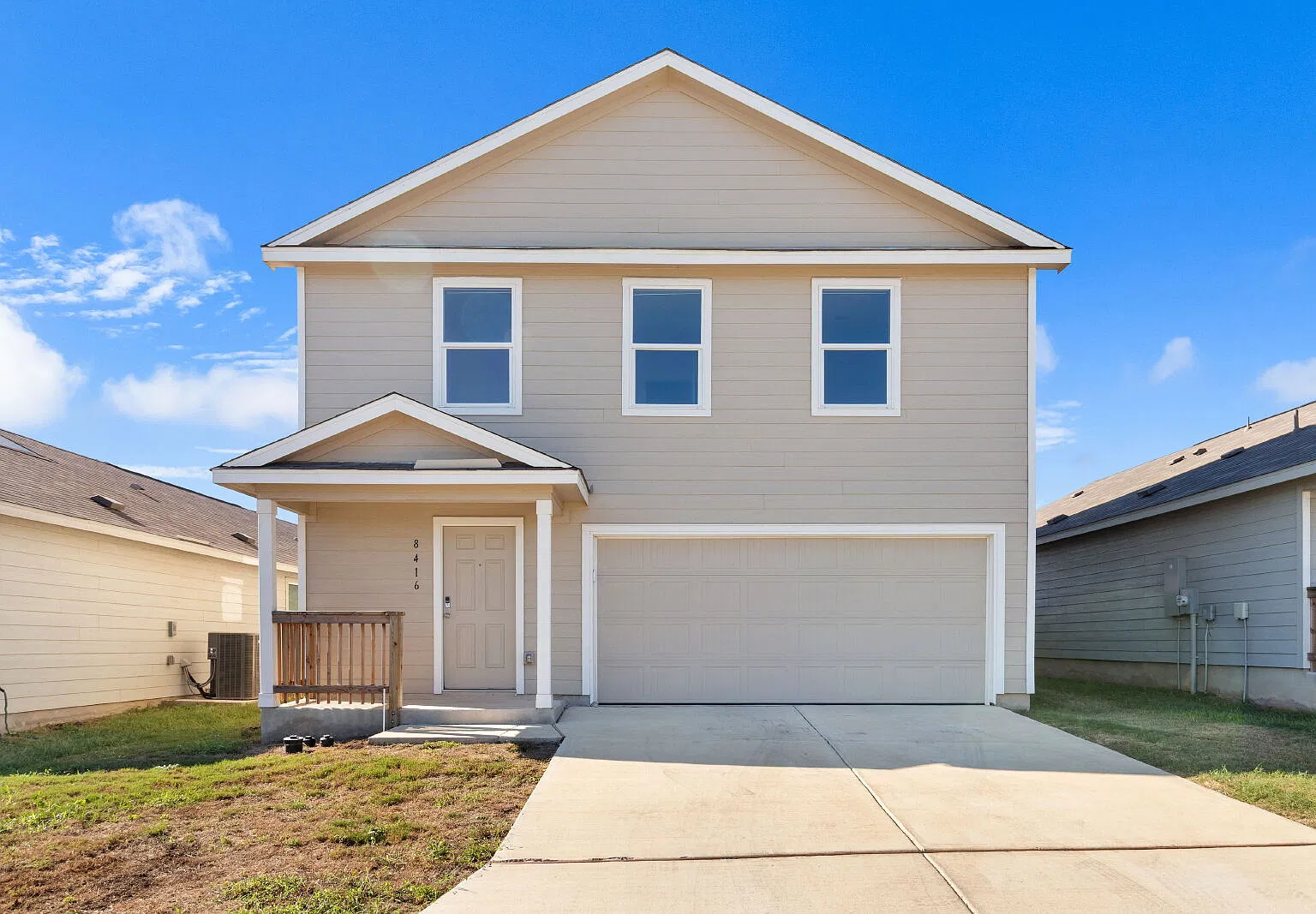 4 bed, 2.5 bath, 1957 sqft, $1,800 — Photo 1