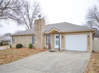 17925 E Whitney Rd S, Independence, MO 64057