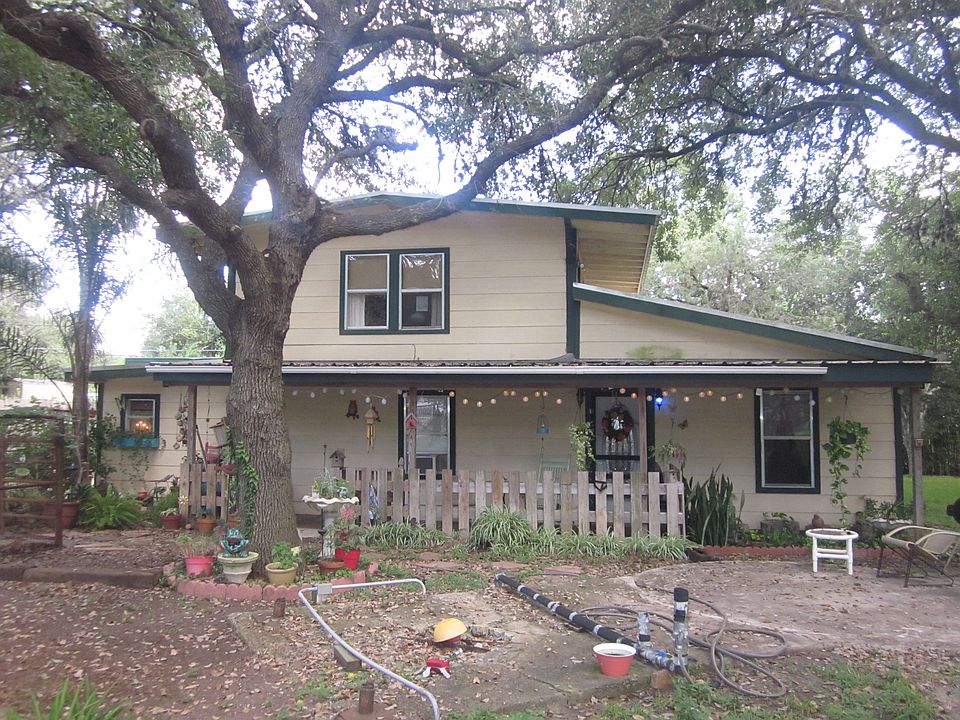 1st image of 247 Oak Hill Dr