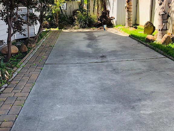 5th image of 2682 Halsey Ave