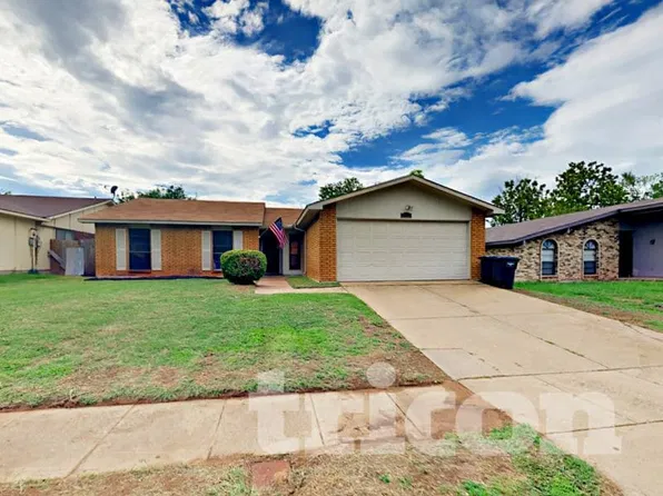 7528 Four Winds Dr, Fort Worth, TX 76133