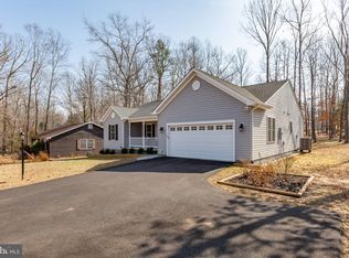 122 Jefferson Ave, Locust Grove, VA 22508