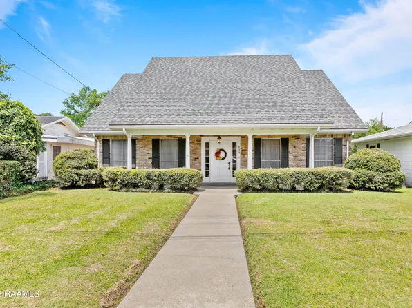 825 N Martin Luther King Dr, Saint Martinville, LA 70582