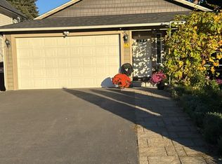 9233 S G St, Tacoma, WA 98444